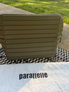 Medium Parallelle Makeup Bag - Olive - Never Used